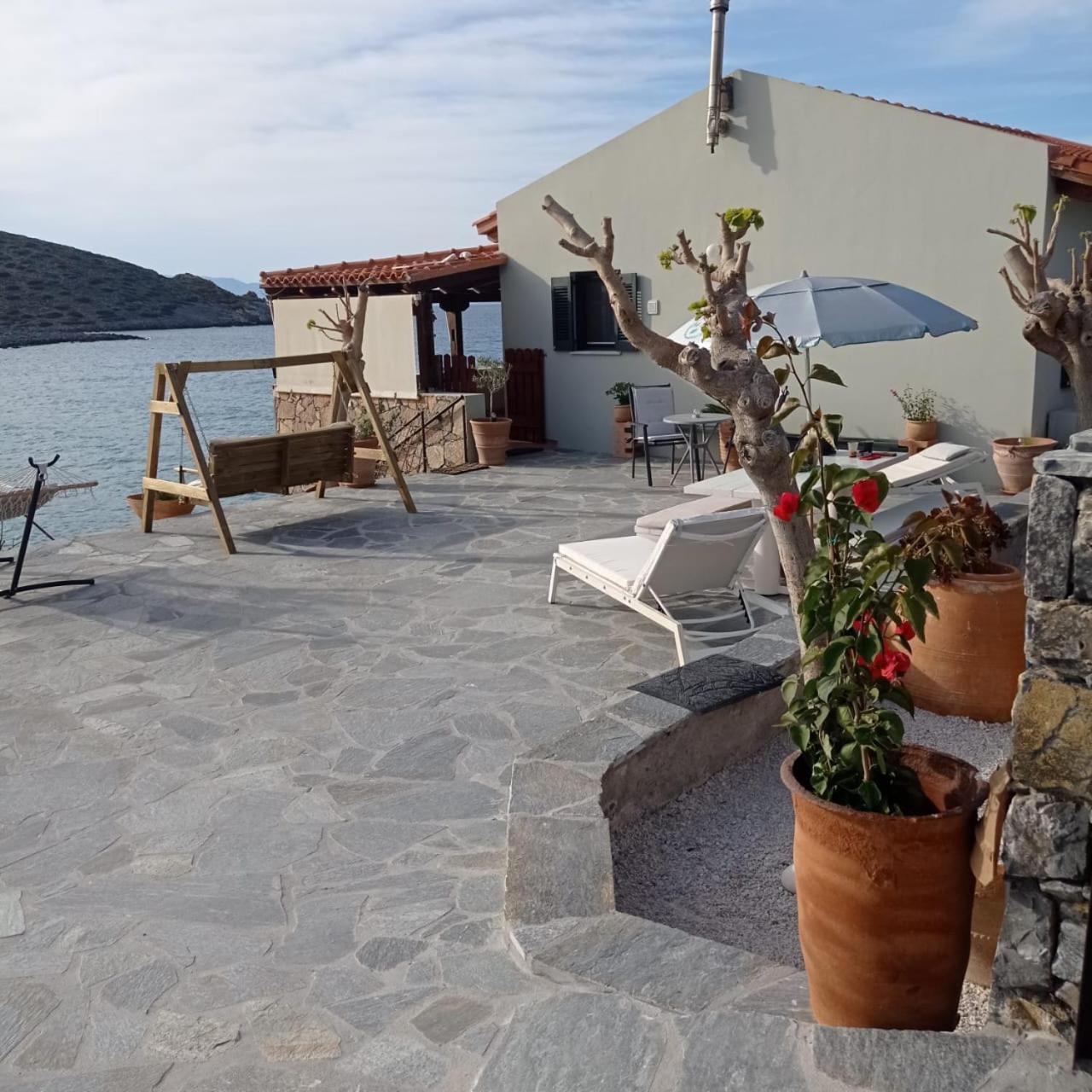 Tholos Alexandra'S Beachfront House Kavoúsion Екстериор снимка
